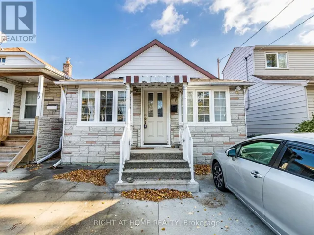 97 TWENTY NINTH STREET, Toronto (Long Branch), Ontario M8W3B1