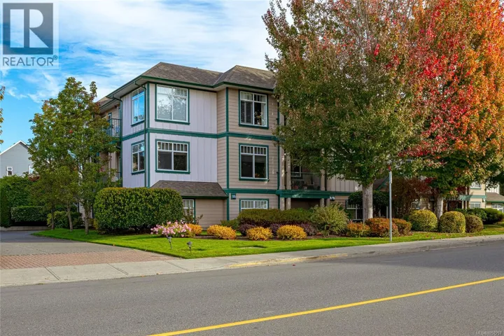 102 2318 James White Blvd, Sidney, British Columbia V8L1Z6