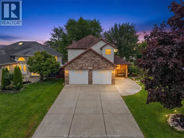 2920 STRAWBERRY DRIVE, Tecumseh, Ontario N9K1C1