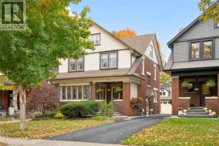 62 HEINS Avenue, Kitchener, Ontario N2G1Z8