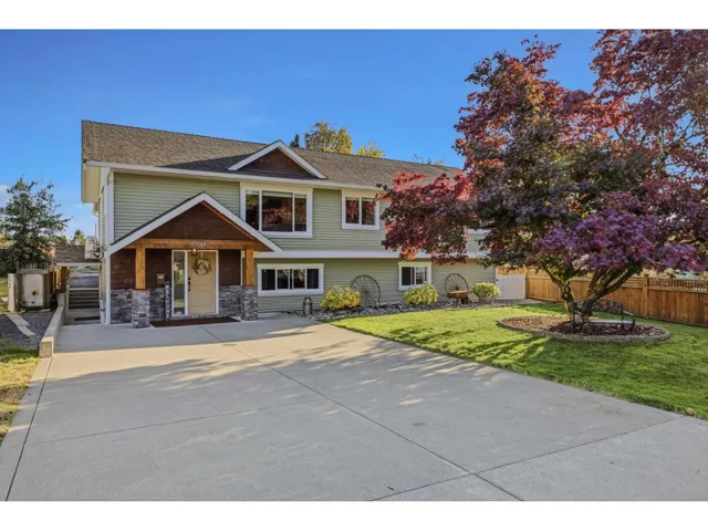 33580 10TH AVENUE, Mission, British Columbia V2V2K6