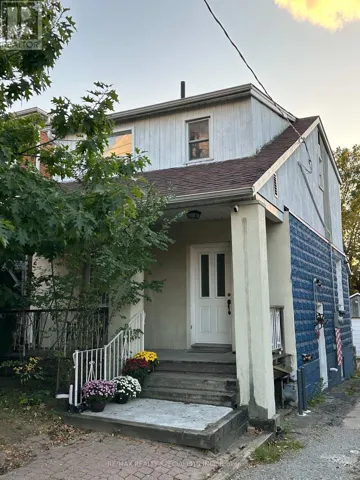 52A ROCKCLIFFE BOULEVARD, Toronto (Rockcliffe-Smythe), Ontario M6N4R5