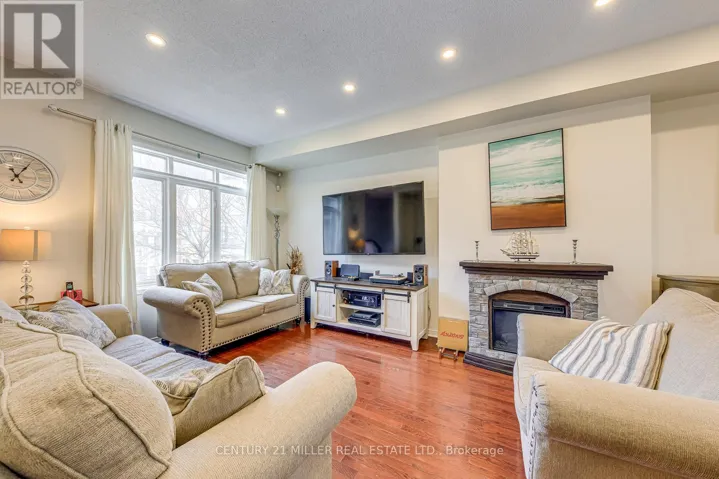 3117 JOEL KERBEL PLACE, Mississauga (Applewood), Ontario L4Y0B1