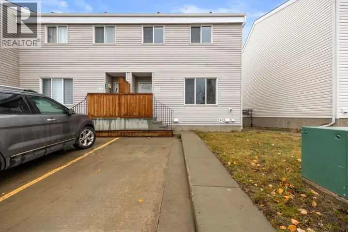 33, 711 Beacon Hill Drive, Fort McMurray, Alberta T9H3R5