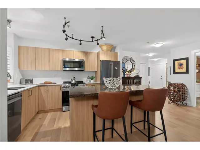 209 8717 160 STREET, Surrey, British Columbia V4N5X7