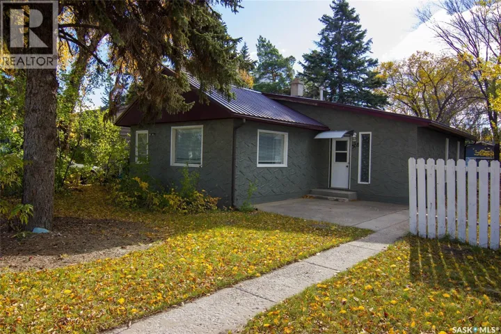 308 Hilliard STREET E, Saskatoon, Saskatchewan S7J0E6