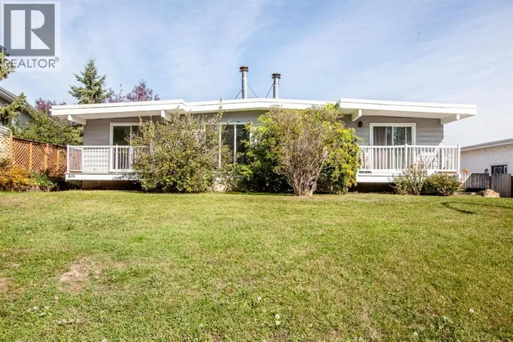 816 Canfield Way SW, Calgary, Alberta T2W1K1
