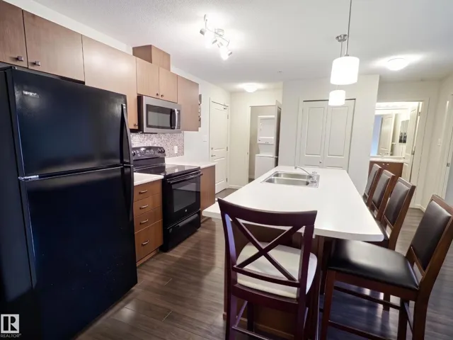 #106 508 Albany WY NW, Edmonton, Alberta T6V0L1