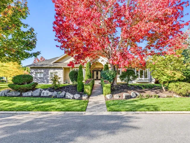 15775 39A AVENUE, Surrey, British Columbia V3S0L1