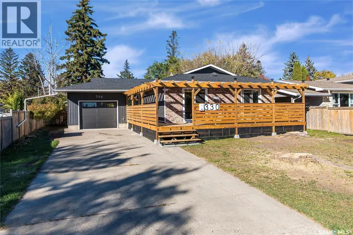330 Acadia DRIVE, Saskatoon, Saskatchewan S7H3V6