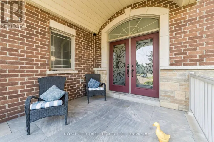 51 GLORIA CRESCENT, Whitby (Williamsburg), Ontario L1P1V3