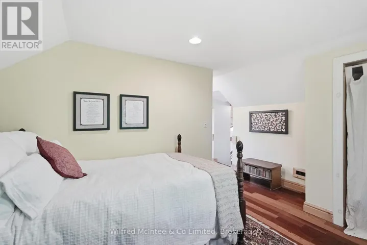 780