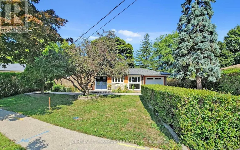 8 WATERFIELD DRIVE, Toronto (Bendale), Ontario M1P3W5