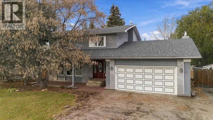 9814 75 Avenue, Grande Prairie, Alberta T8V4W9