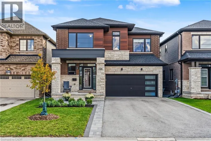 226 MIDLAND Place, Welland, Ontario L3B0H4