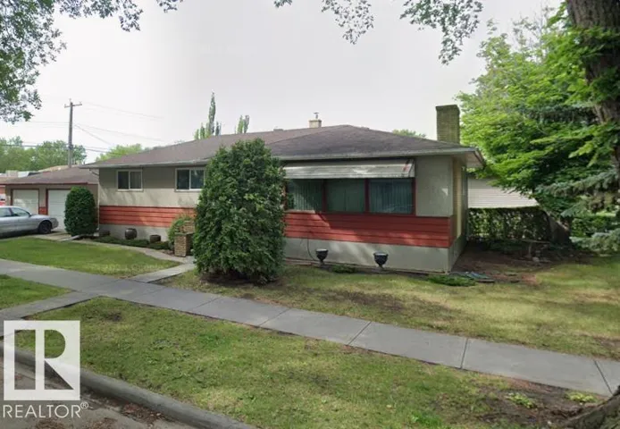 9555 81 ST NW, Edmonton, Alberta T6C2W4