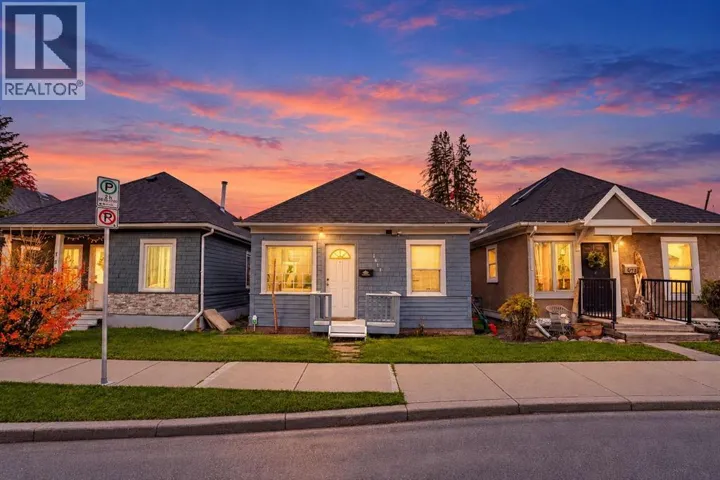 1611 2A Street NW, Calgary, Alberta T2M2X5