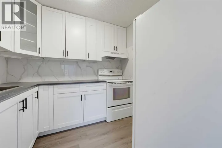 98, 2519 38 Street NE, Calgary, Alberta T1Y4W8