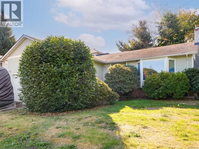 595 Delora Dr, Colwood, British Columbia V9C3S2