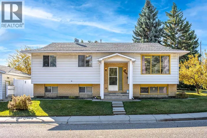 11407 Southdale Close SW, Calgary, Alberta T2W2N3