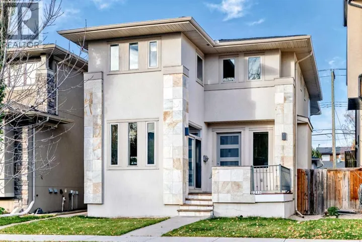 2233 26 Street SW, Calgary, Alberta T3E2A4