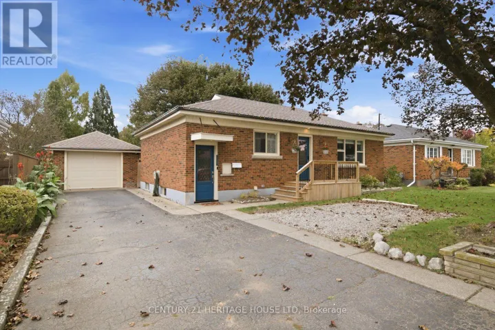 83 FAIRVIEW DRIVE, Brantford, Ontario N3R2W8
