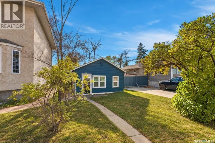 1116 12th STREET E, Saskatoon, Saskatchewan S7H0E2