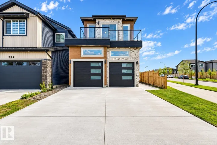 231 28 ST SW, Edmonton, Alberta T6X3E4