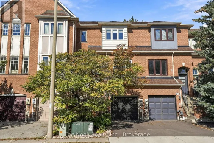 32 HARBOURVIEW CRESCENT, Toronto (Mimico), Ontario M8V4A7