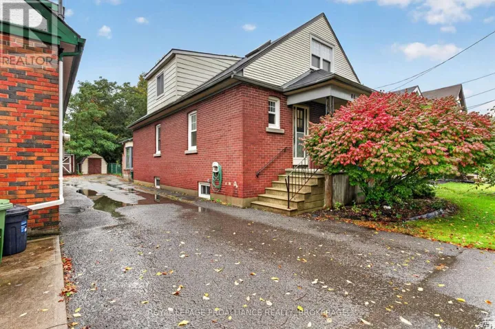 86 ELLERBECK STREET, Kingston (Central City East), Ontario K7L4H7
