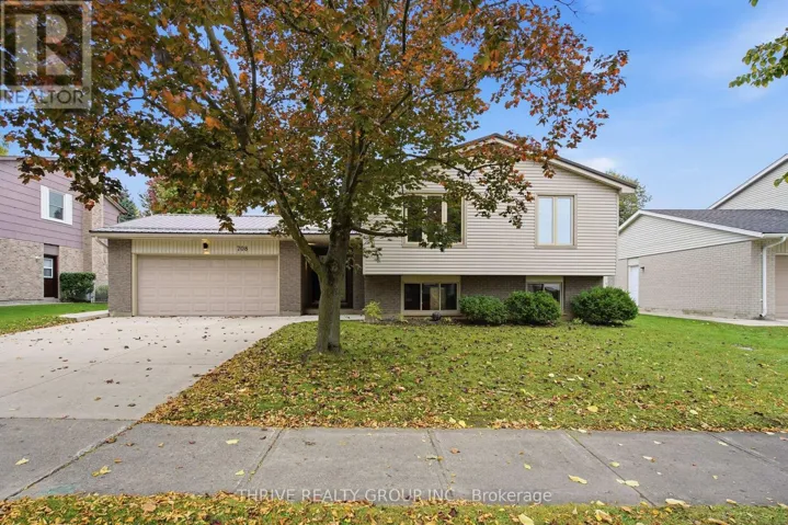 708 VILLAGE GREEN AVENUE, London South (South M), Ontario N6K1H2