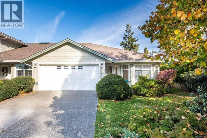 1 126 Hallowell Rd, View Royal, British Columbia V9A7K2