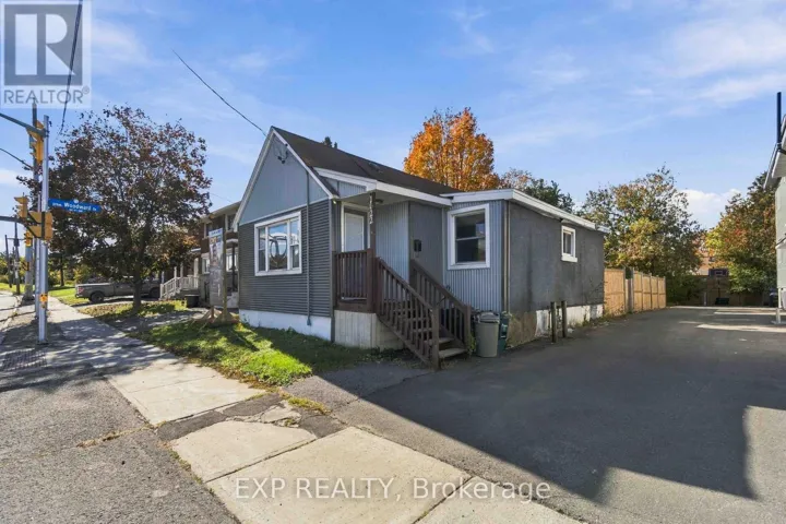 1022 MAITLAND AVENUE, Ottawa, Ontario K2C2B6