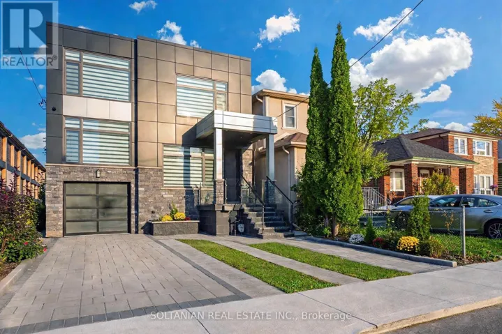 17 TRENTON AVENUE, Toronto (Woodbine-Lumsden), Ontario M4C2Z3