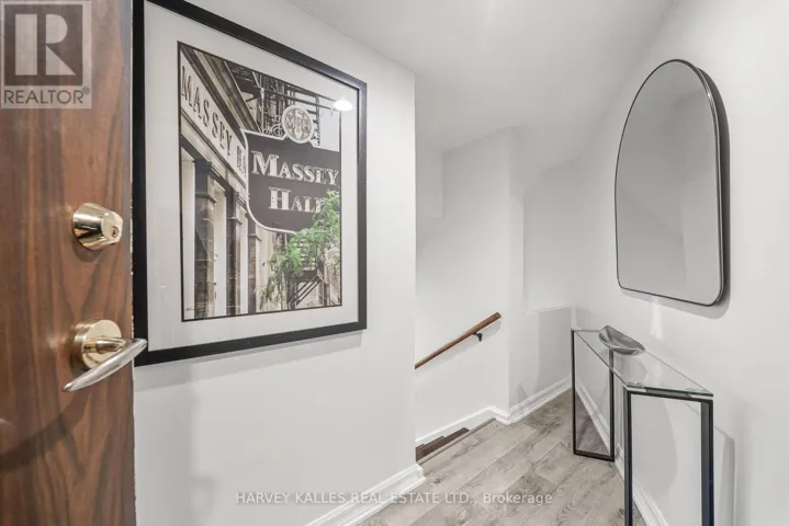 C32 - 300 MILL ROAD, Toronto (Markland Wood), Ontario M9C4W7
