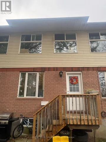 E - 403 TRAFALGAR ROAD, Pembroke, Ontario K8A5B3