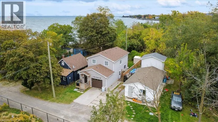8 FIRST PRIVATE Road, Hamilton, Ontario L8E5B9