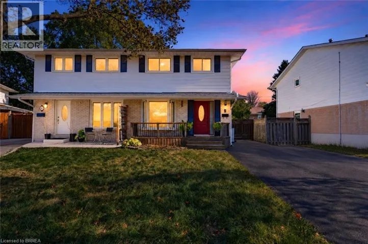 9 ONSLOW Court, Oakville, Ontario L6H1J1