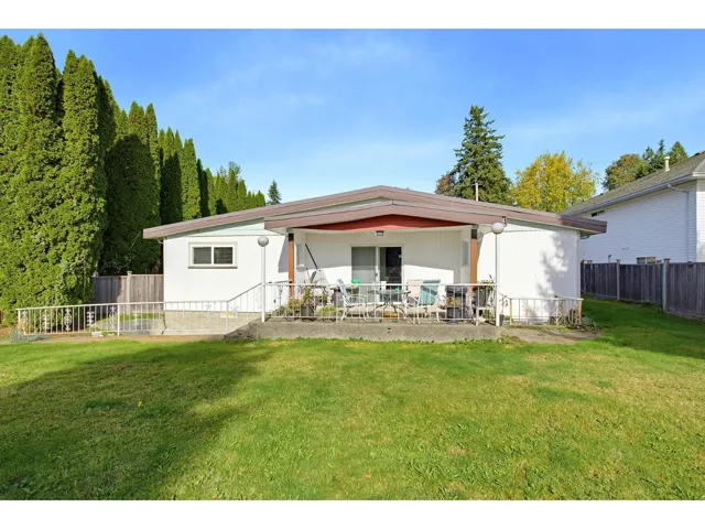 32736 ADAMS AVENUE, Mission, British Columbia V2V2S1