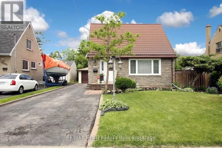 3269 ETUDE DRIVE, Mississauga (Malton), Ontario L4T1S9