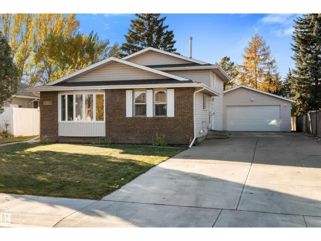 1720 65 ST NW, Edmonton, Alberta T6L1S2