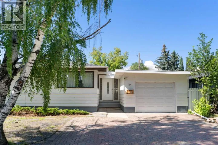 87 Hillgrove Drive SW, Calgary, Alberta T2V3L8