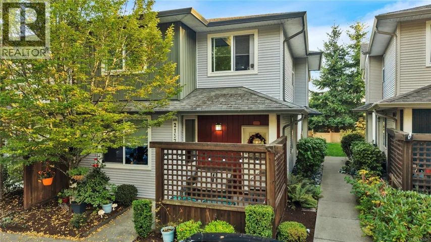 103 2157 Ridgemont Pl, Nanaimo, British Columbia V9T0C8