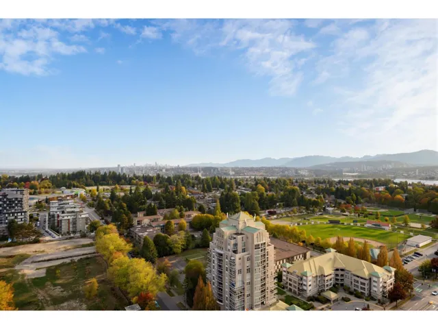 2611 13428 105 AVENUE, Surrey, British Columbia V3T0S6