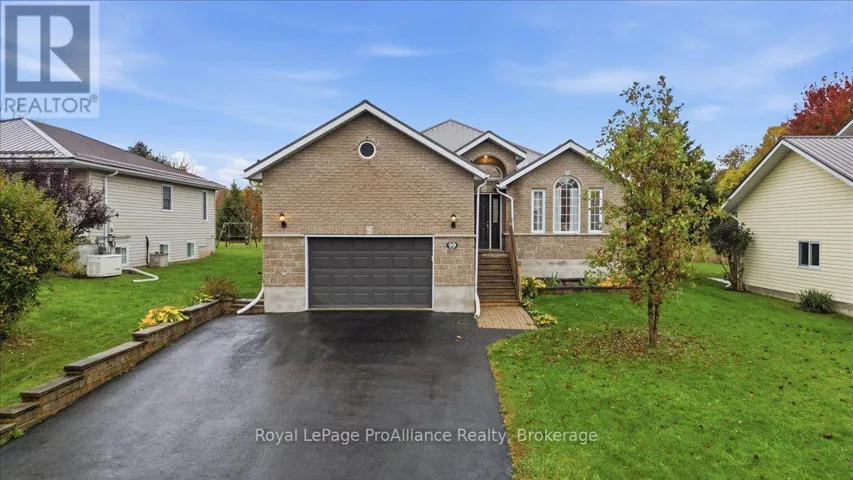 99 MCKENZIE STREET, Centre Hastings, Ontario K0K2K0