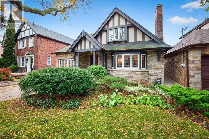 27 VERBENA AVENUE, Toronto (High Park-Swansea), Ontario M6S1E6