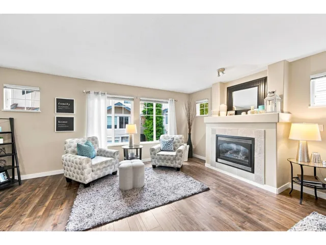 6 6533 121 STREET, Surrey, British Columbia V3W1M5