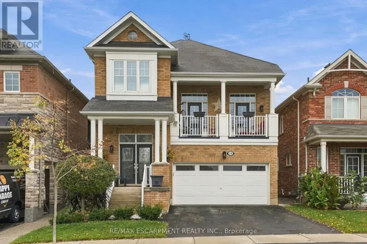 23 FOREST RIDGE AVENUE, Hamilton (Waterdown), Ontario L8B1V5