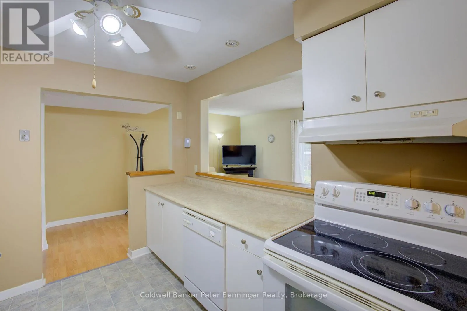 Kitchen Pass-through