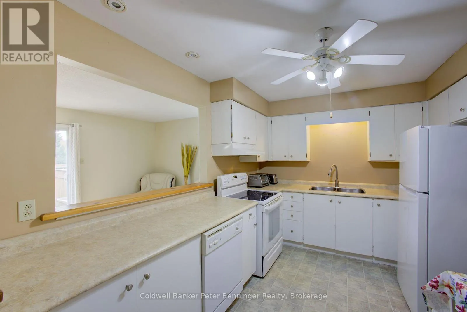 Spacious Kitchen